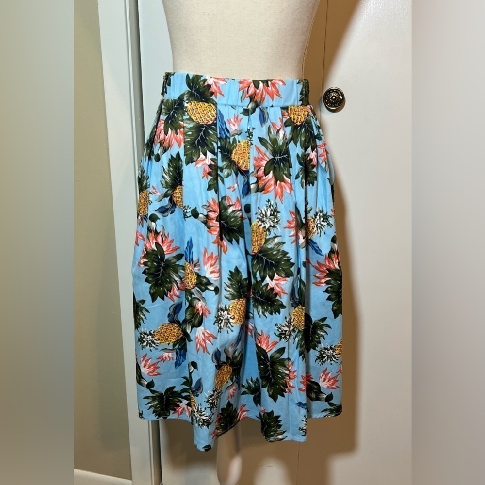 Taydey NWT Skirt Women’s Size XL Blue w/Tropical Print - Picture 4 of 8